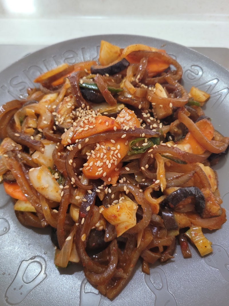 초간단 술안주! 돼지껍데기 볶음 : 가지껍데기볶음