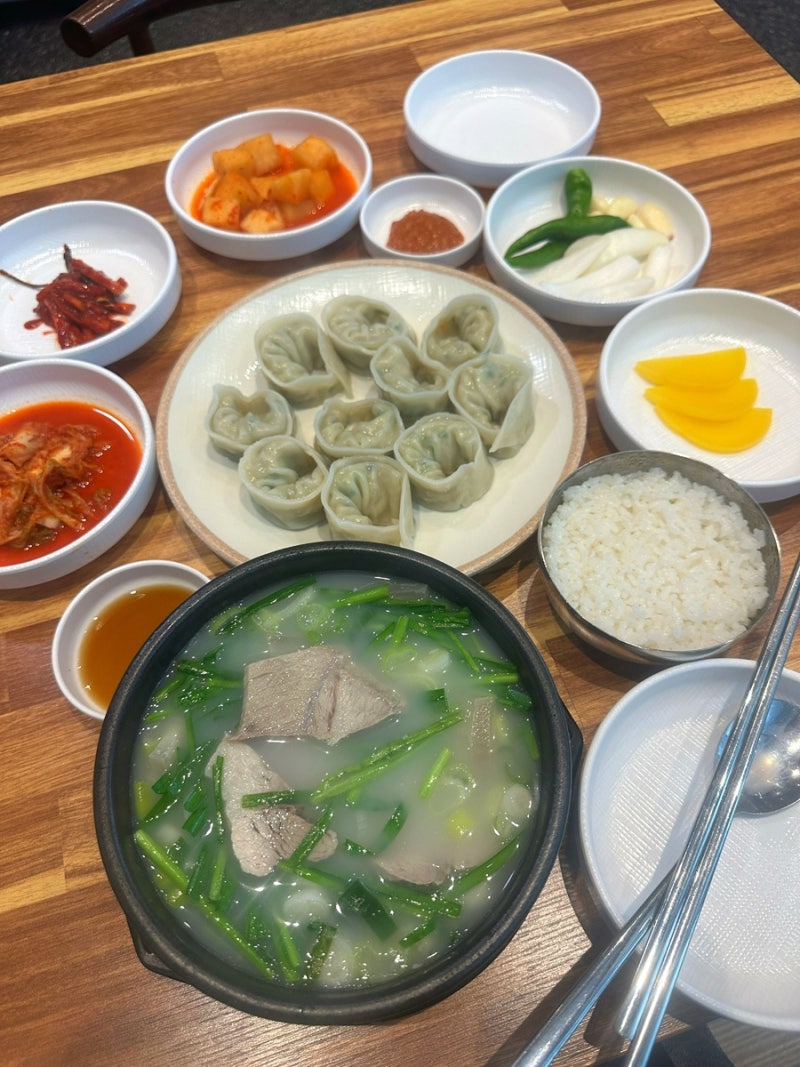 부산역 맛집 돼지국밥 | 혼밥 하기 좋은 영동밀면&돼지국밥 부산역사 가성비 밥집
