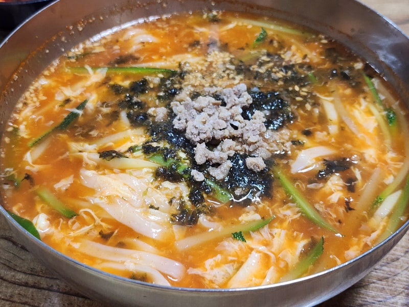 [강릉 웨이팅 맛집]벌집_장칼국수 평일 오후 아이랑 함께 다녀온 후기