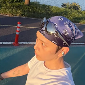 '결혼 4달 만에 딴사람?' 용준형 현아와 결혼 후 첫 근황 사진