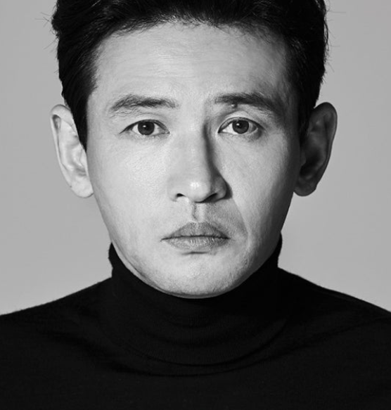 황정민 스토킹녀 벌금 600만원…77번 통화 중 62번은 황정민이 먼저 걸었는데도 폭로녀가 유죄....