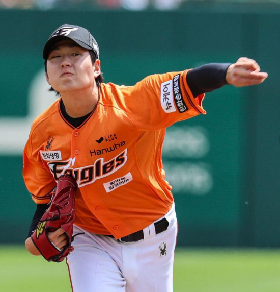 "69일이나 걸렸다" 한화 조동욱, 시즌 10홀드까지 막힌 이유는? 21살 좌완의 진짜 숙제가 보입....