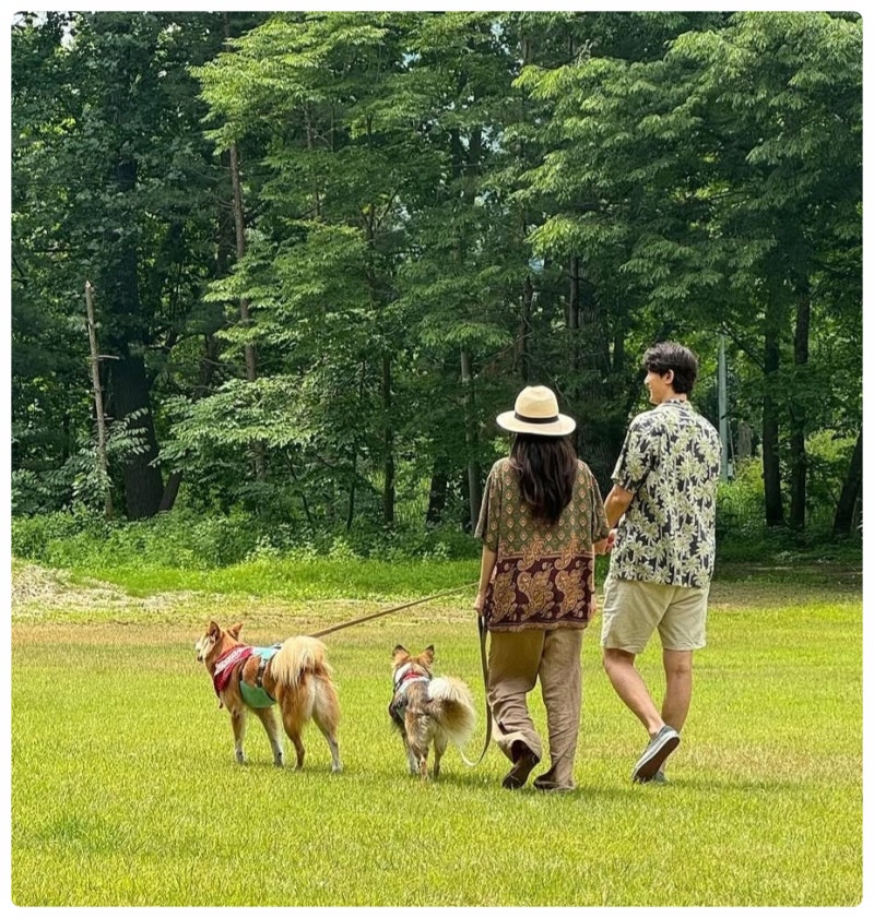 이기우, 캠핑샵 망하고 대박? 알고보니 9살 연하 아내와 함께하는 양평 이기우 반려견 카페의....