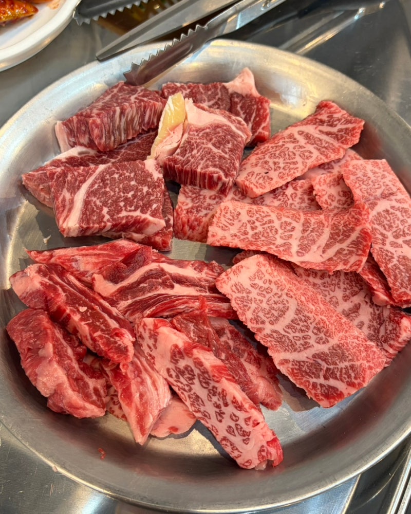 태백 한우 맛집 태백산한우촌 | 황지연못 근처 연탄구이로 즐기는 한우