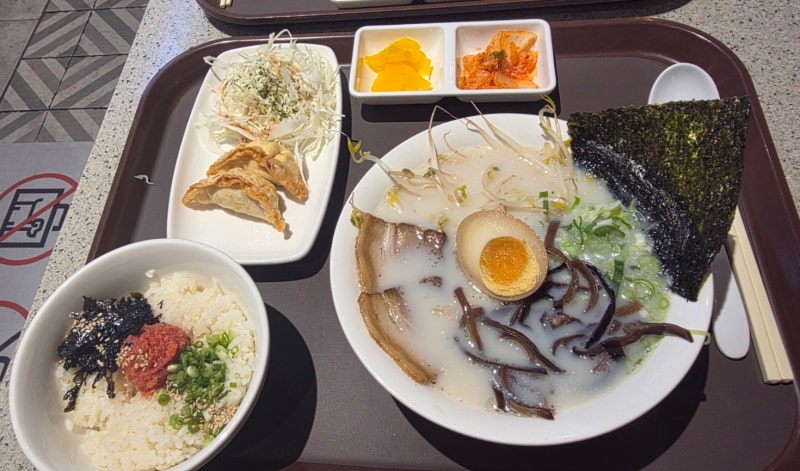 수지 롯데몰 맛집 어디 갈까? 진한 돈코츠라멘 먹어본 큐슈울트라아멘 후기