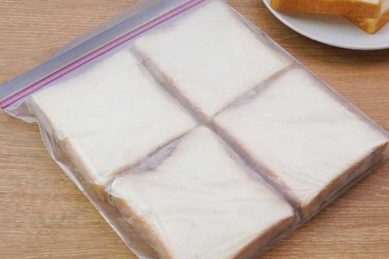 냉동 식빵 그냥 구웠다면 손해, 갓 산 듯 살리는 해동법