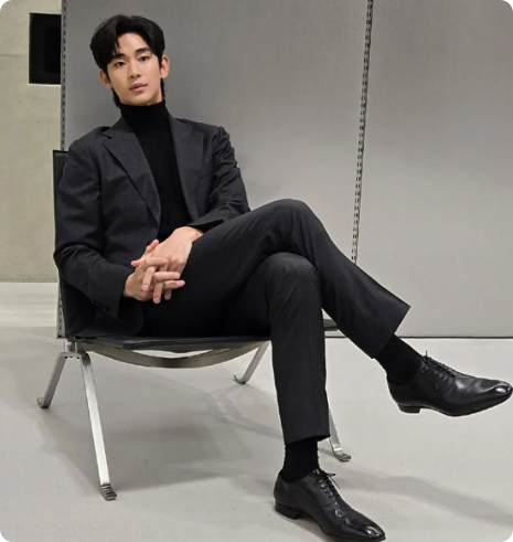 배우 김수현 복귀, 1년 4개월 수사 마무리되며 본격화되는 활동 재개