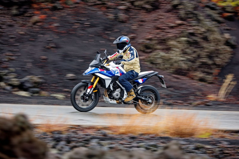 가벼운 차체에 클러치 조작까지 없앴다! BMW모토라드 '뉴 F 450 GS' 국내 상륙