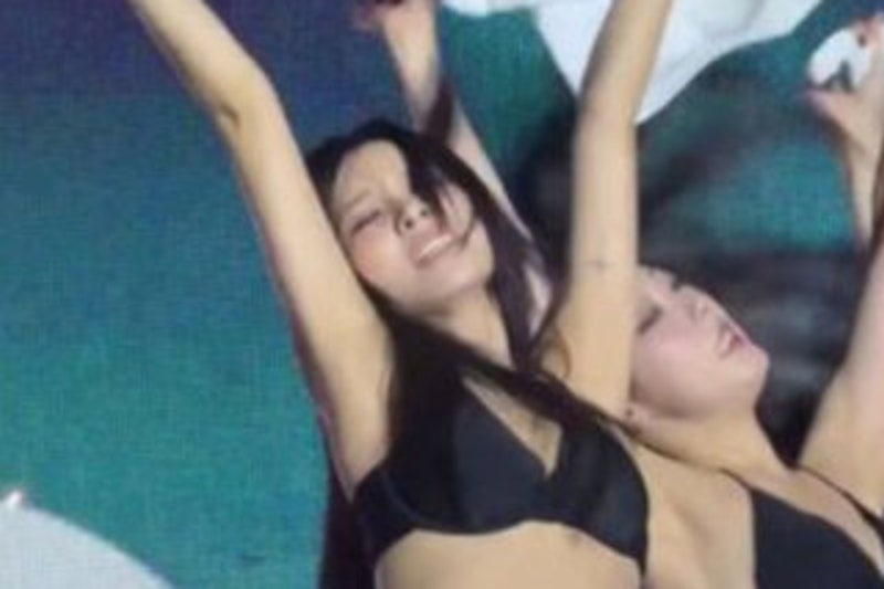 "비키니 입고 채소가 싫다고?" 전소연 19금 신곡에 맘카페까지 시끌