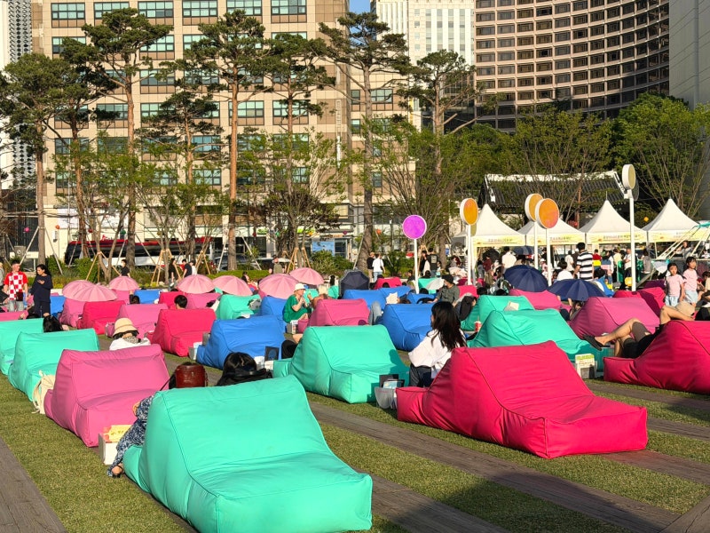 주말에 뭐하지?서울 야외 도서관 책읽는 서울광장 데이트 여행 추천
