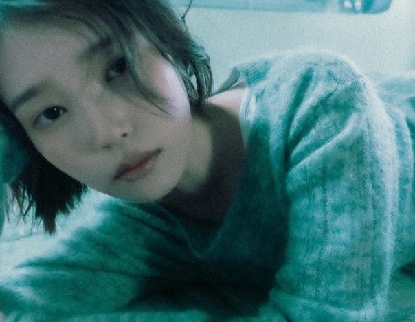 아이유 단발 변신에 숨겨진 의미…“이 별로부터” 1년 만의 컴백, 진짜 이유 있다