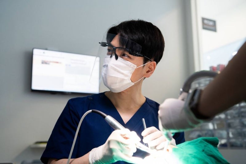 충치 치료 후 울산충치치료에서 식사와 양치는 언제 가능할까?