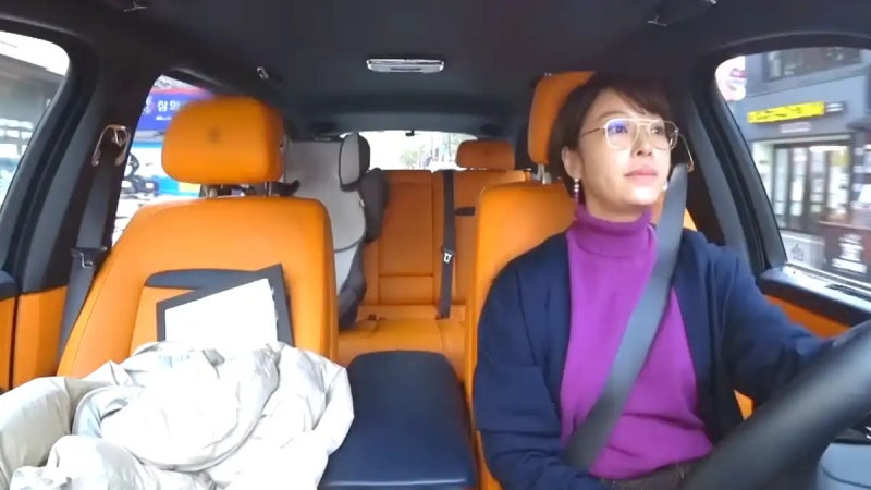 "이혼 후에도 여전한 재력" 황정음이 46억 저택에 숨겨둔 5억 원대 SUV