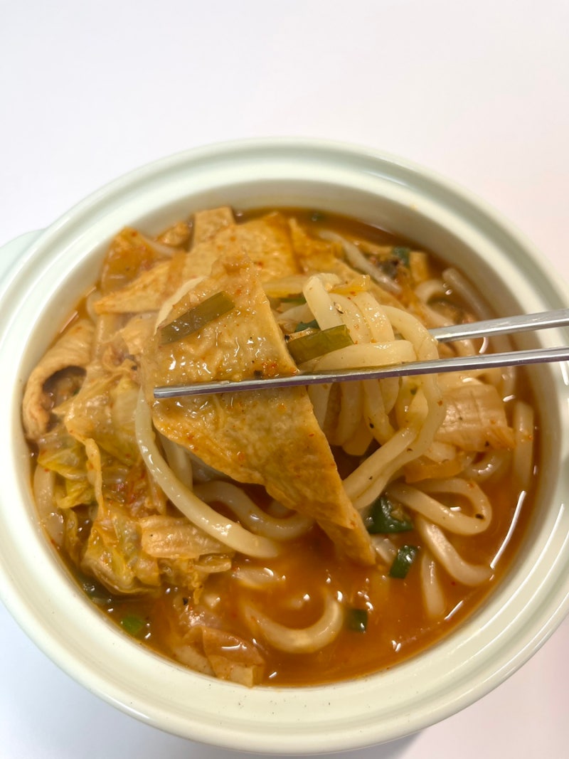 김치우동 레시피 냄비 하나로 끝내는 김치어묵우동