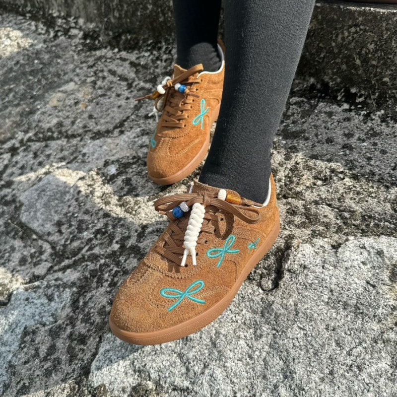 스타카토 26FW 가을신상 브라운 스니커즈 리본 운동화 데일리룩 코디