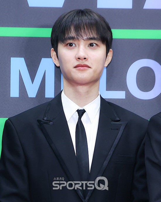 도경수 콘서트 또 터졌다… 올림픽공원 시위에 결국 킨텍스행