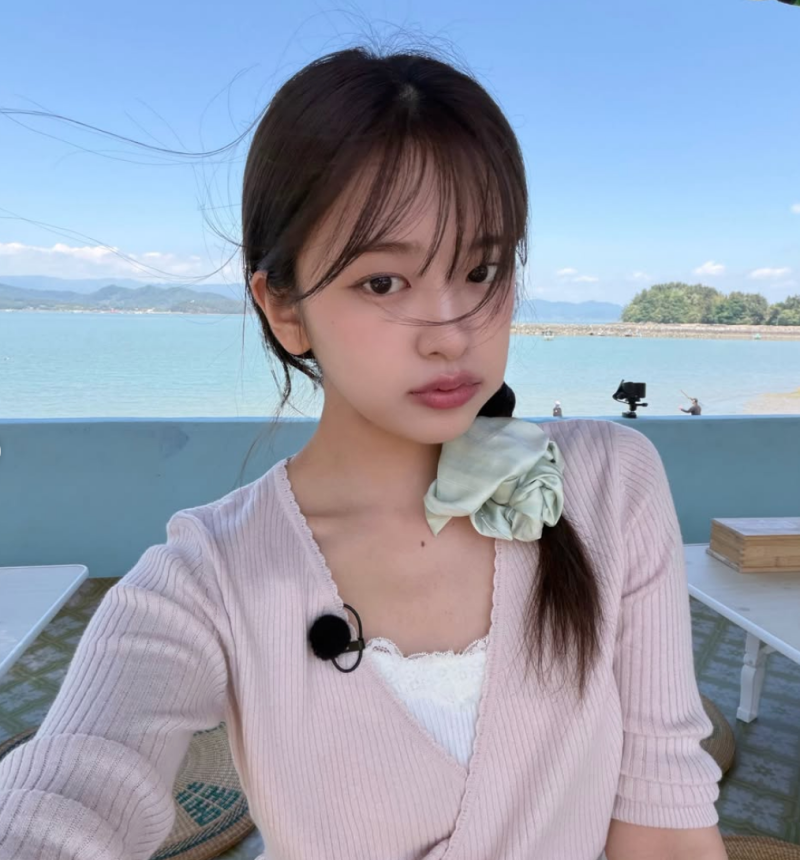 육각형 리더 아이브 안유진 프로필 총정리! 나이, 키, MBTI부터 '우주떡집 & 월드투어' 최신 근....