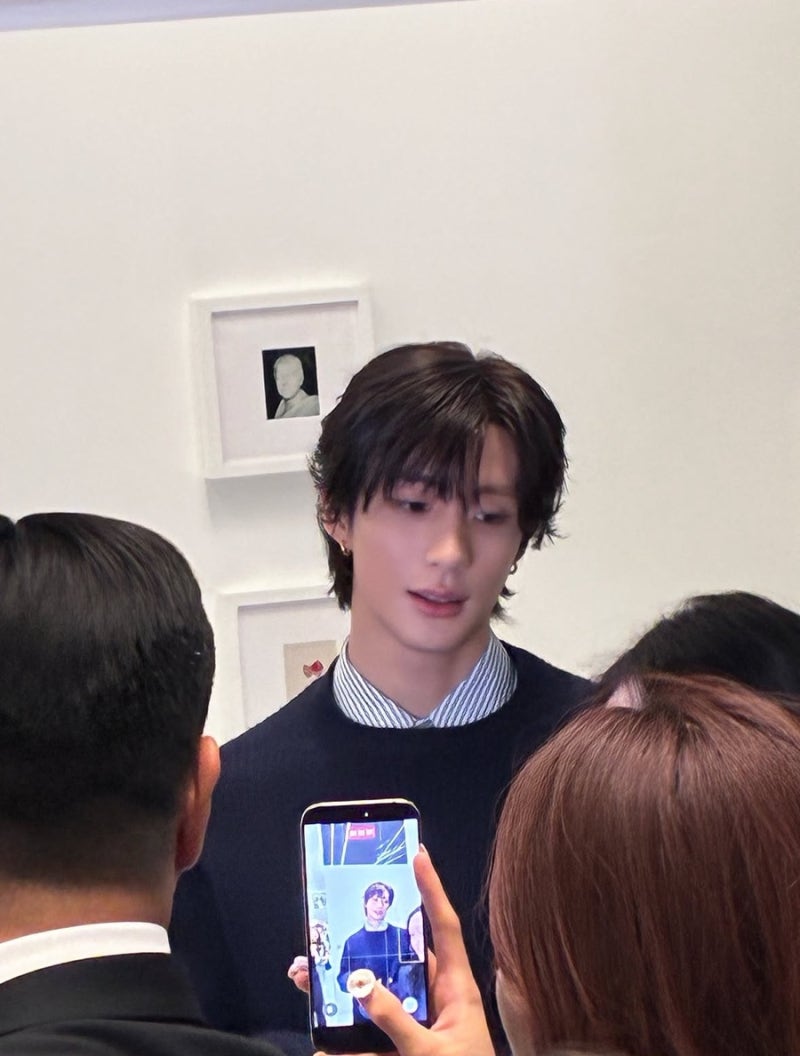 뉴저지 핫가이는 생로랑을 입어, 앤톤 생로랑 모음 및 옴므 저지 추천