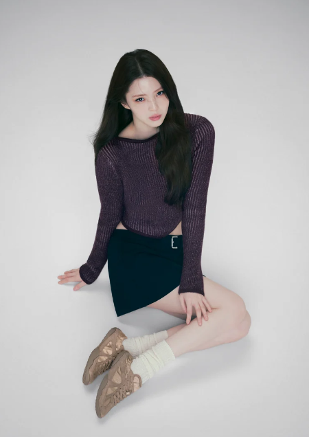 채령 브라운 운동화 코디 가을에 화이트 대신 신어볼 만한 휠라 글리오