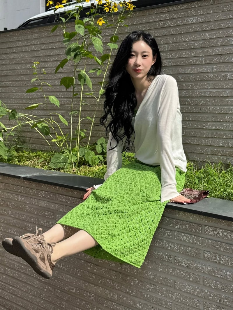효민 채령 사복 속 휠라 글리오 LX 에스프레소, 가을 운동화 추천