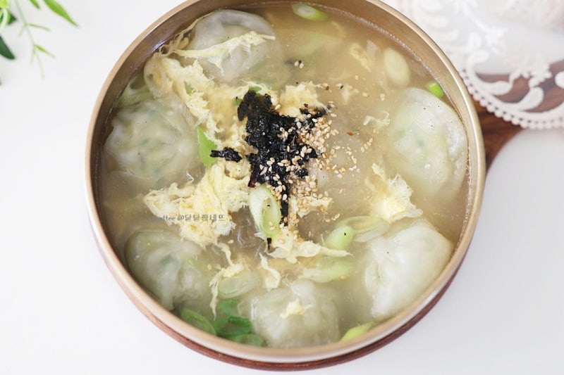계란 만두국 레시피 끓이는법 코인육수로 뚝딱!