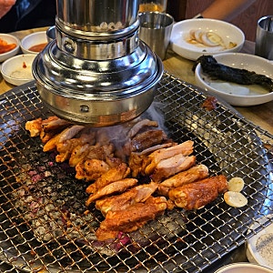 [신도림] 맛집 추천 "신도림 강촌숯불닭갈비 본점" 닭목살 소금구이+양념숯불닭갈비 내돈내....