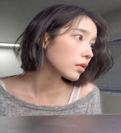 이 별로부터 파격 변신! 아이유 단발머리 화제