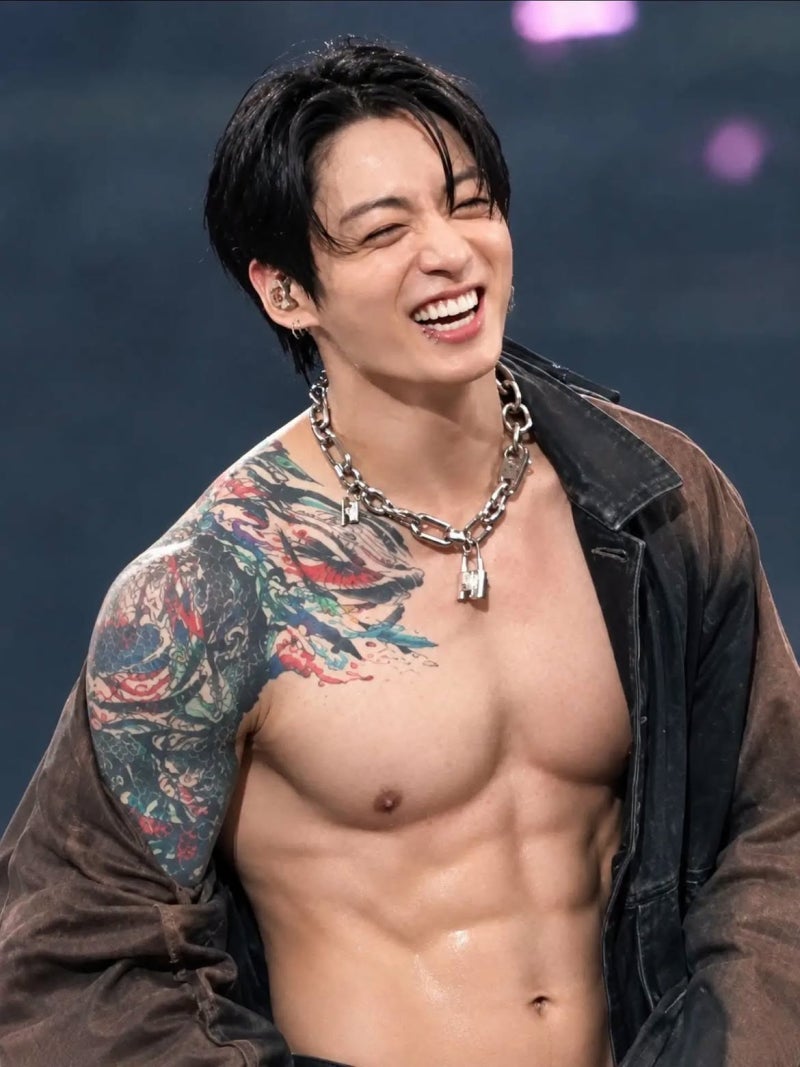 전세계가 멈춘 정국의 LA 3분 타투, 복근 결국 캘빈클라인이었다