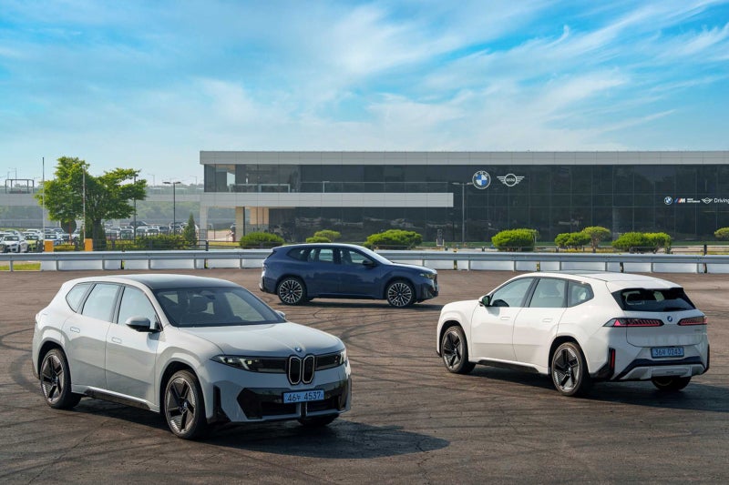 BMW 신형 iX3 완벽 정리, 7,990만원부터 트림별 선택법