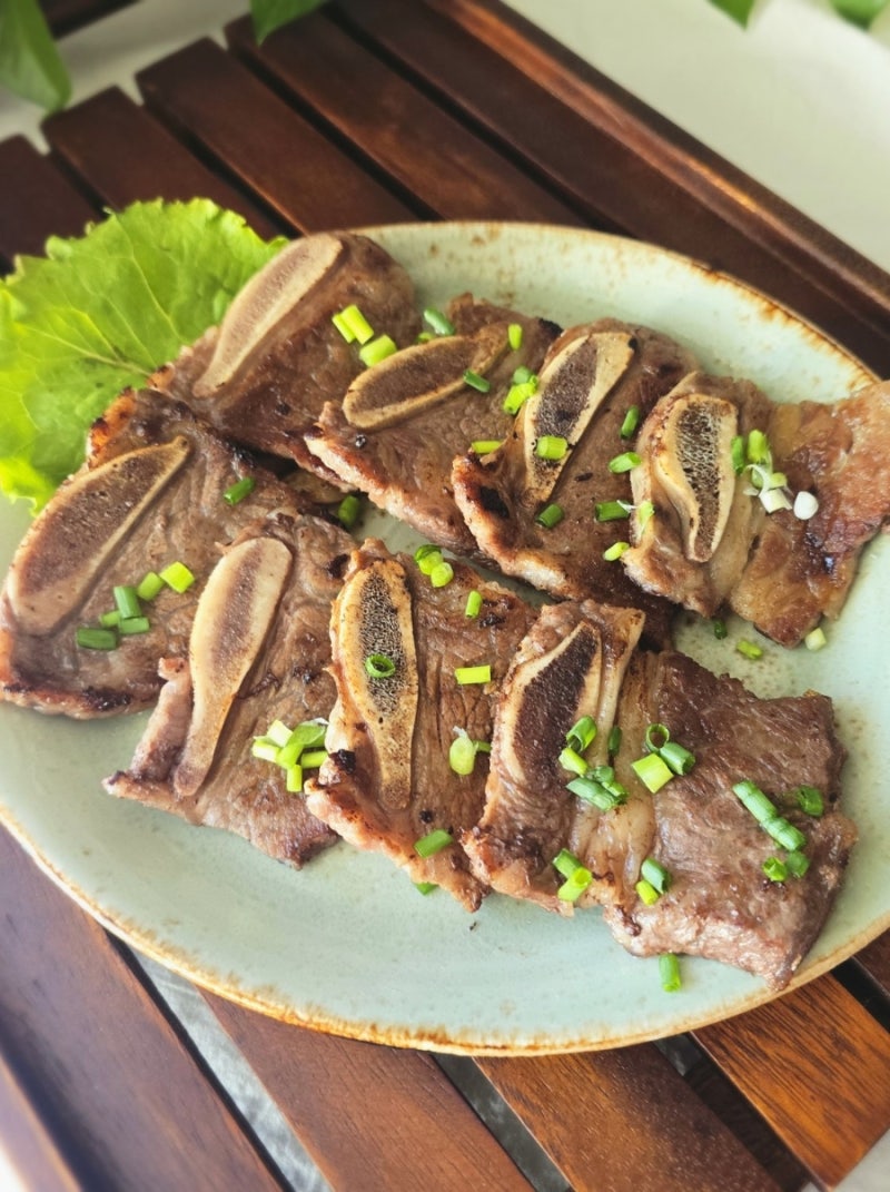 돌쇠네 농산물 la갈비 선물세트 추천 LA꽃갈비 소금구이로도 먹어요.