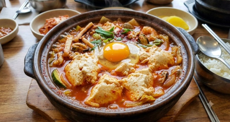 초간단 짬뽕 순두부찌개 끓이기 (내돈내산)