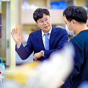 제넨셀 강세찬 교수 프로필, 김승원 신약 청탁 의혹의 전말 제넨셀게이트