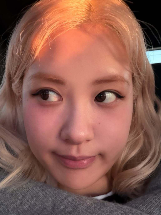 “올가을 이 화장 뜨겠네” 로제·슬기가 먼저 보여준 언더 메이크업
