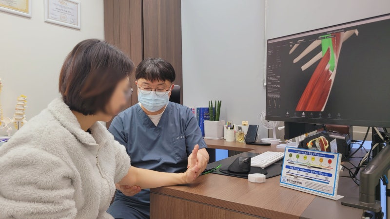 팔꿈치엘보수술후기 찾아보기 전, 테니스·골프엘보 정말 수술해야 할까?