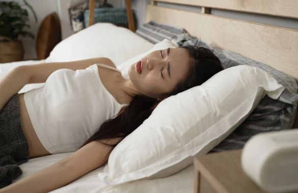 베개 높이와 수면과의 관계(코골이); 내 체형과 수면자세에 맞는 베개 높이, 1cm의 비밀