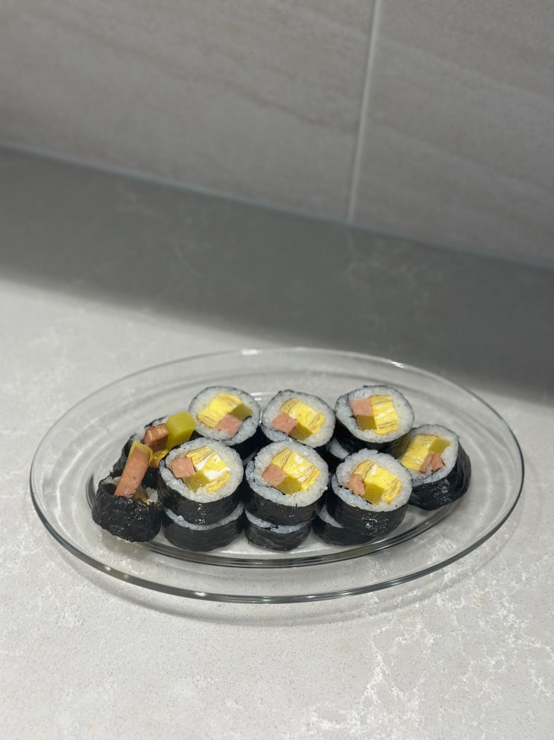 전날 싸도 괜찮은 간단 도시락 김밥 스팸계란김밥