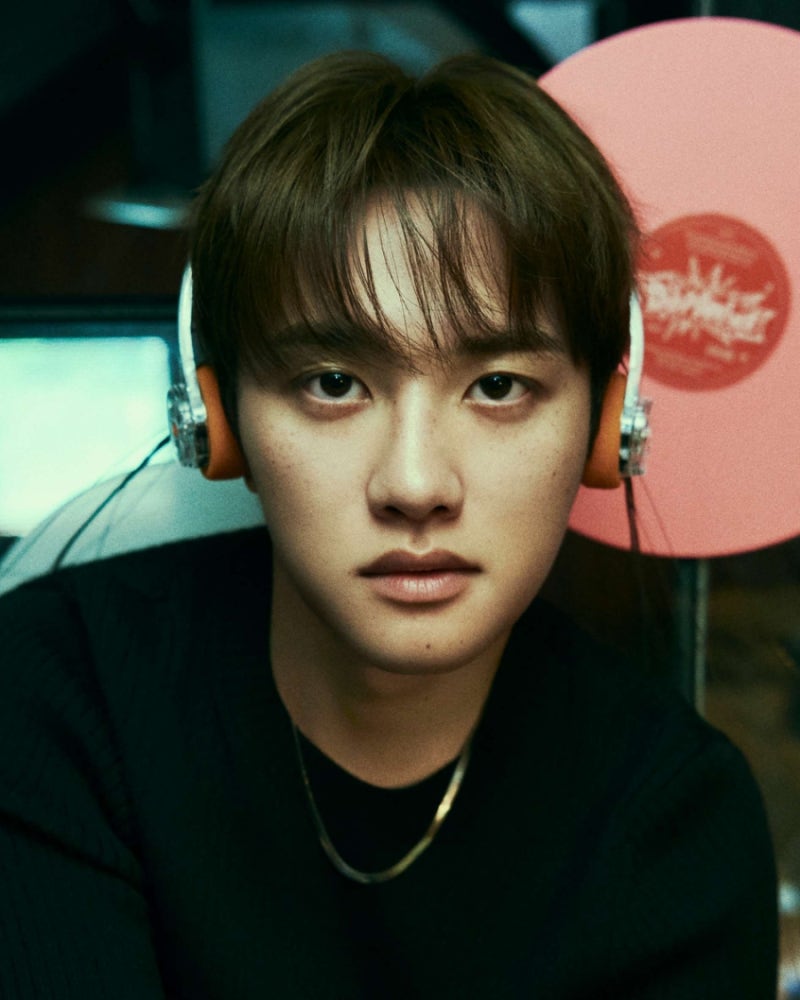 도경수의 새로운 도파민, 신곡 ‘Guitarist’로 돌아왔다