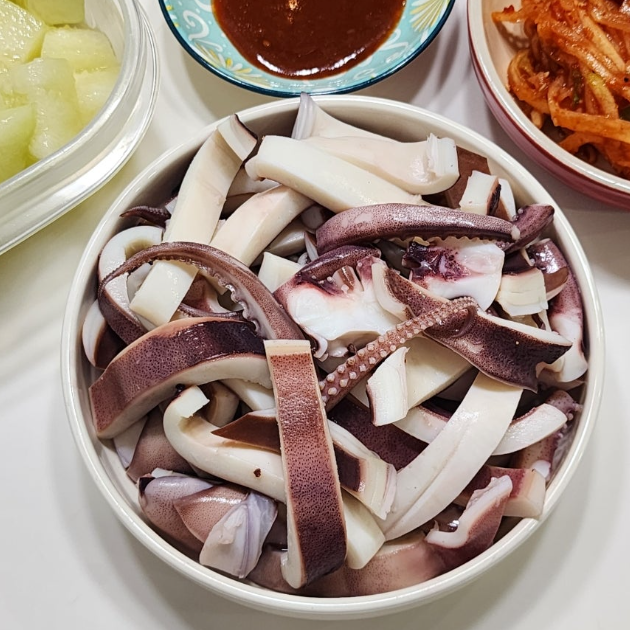 오징어 데치기오징어숙회 레시피 오징어 삶는법 시간 데치는 방법 다이어트 오징어 요리