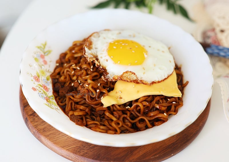 삼양 짜르르 짜장라면 맛있게 끓이는법 짜계치 레시피