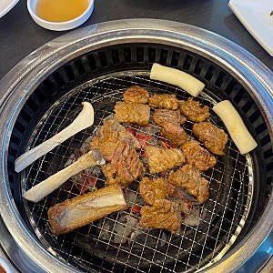 [ 솔가숯불갈비 / 당진 수청동 맛집 / 시청근처맛집 / 단체모임 • 회식장소 추천 / 매장 내부....