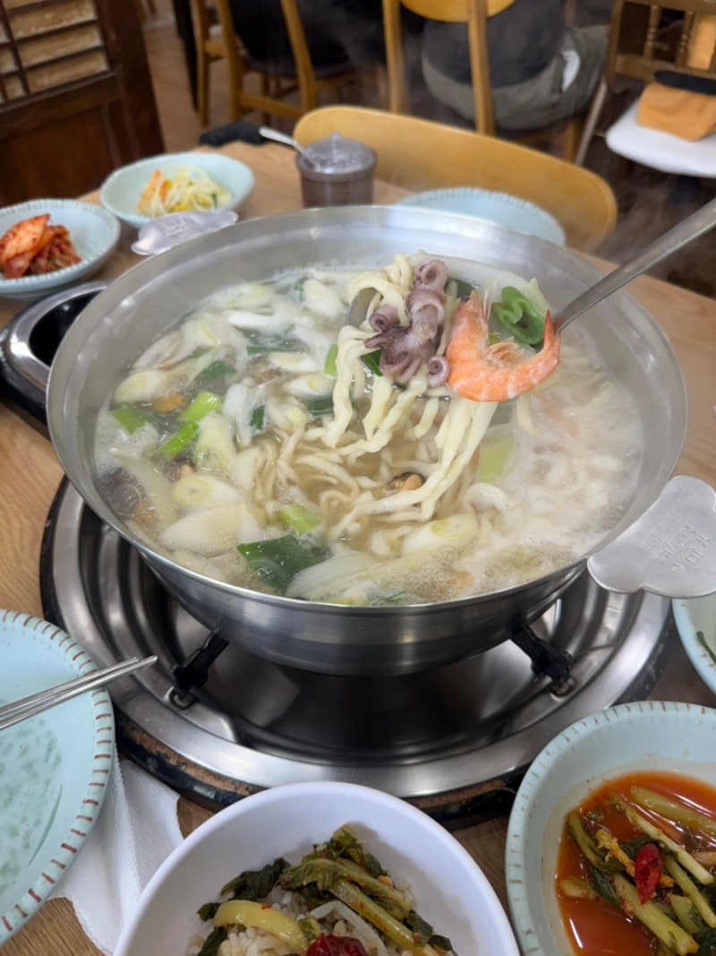 백청우칼국수 용인동백점 - 용인 동백 칼국수 만두에 콩국수 맛집