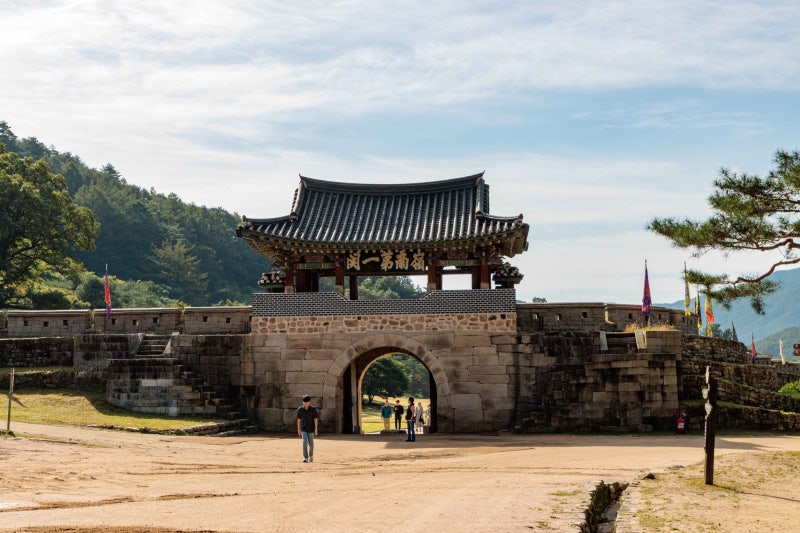 문경새재 단풍·오픈세트장·사과축제 총정리