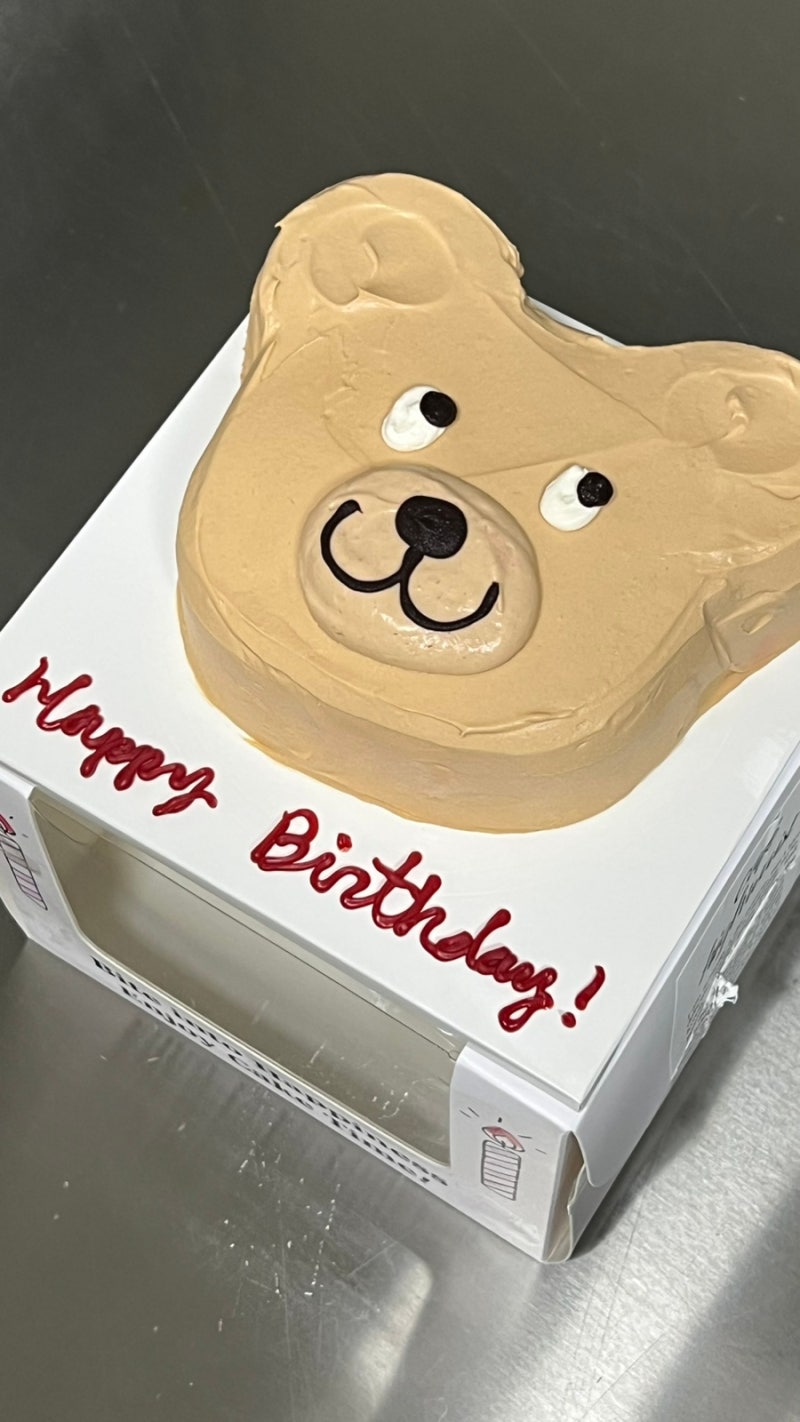 생일케이크 추천! 카페 하이웨스트 곰돌이 레드벨벳 케이크 실물