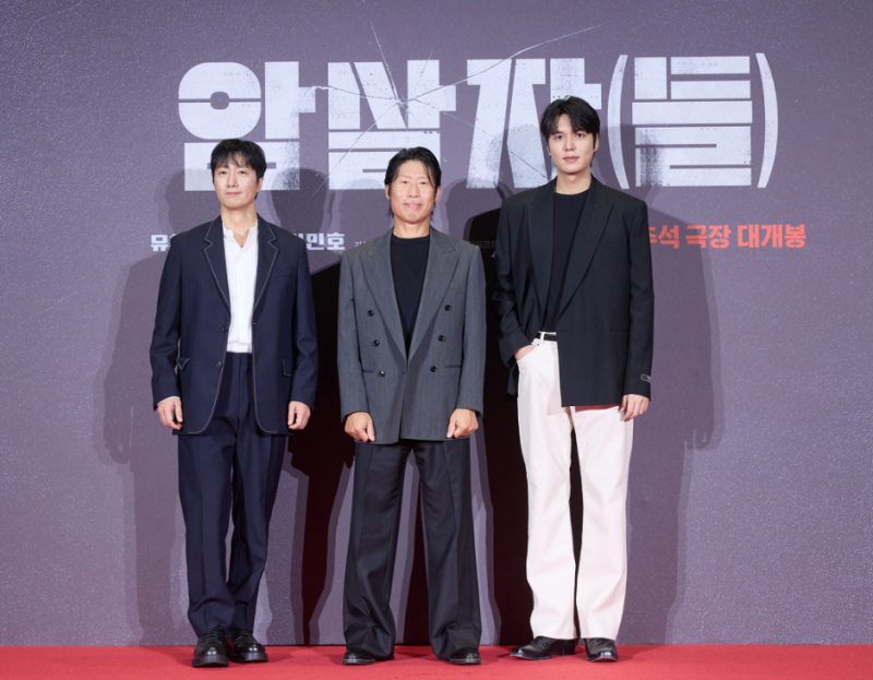 "영화가 건강하게 잘 살아남았으면" 유해진이 직접 전한 신작 '암살자(들)' 향한 진심 어린 고....