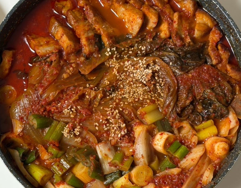 통삼겹 김치찜 황금레시피, 묵은지 신김치 활용 치트키