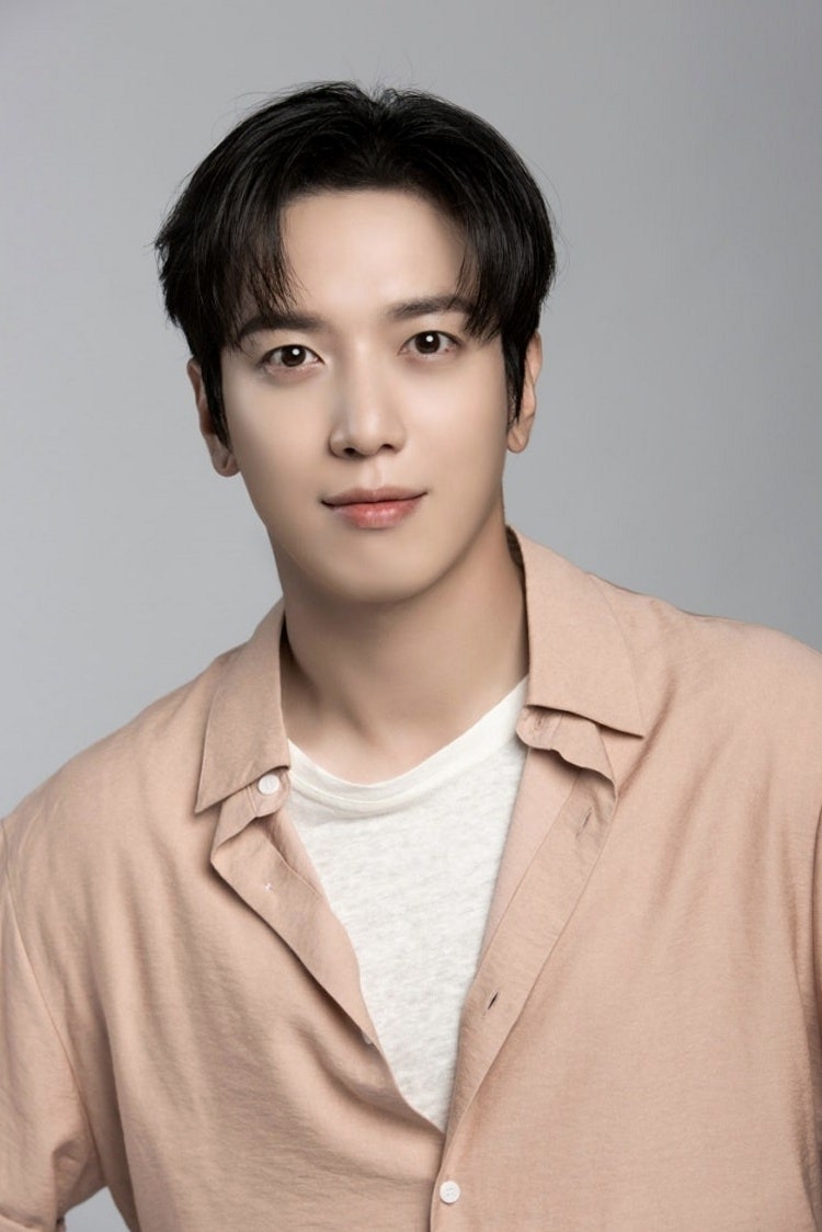 정용화 '밑도 끝도 없이 너다' 4년 만에 10월 공개, 방영이 미뤄졌던 이유