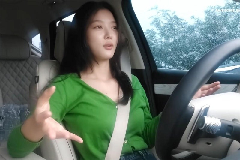 “수입차 탈 줄 알았는데 의외네”…아역부터 성공한 김유정이 직접 모는 대형 SUV 정체