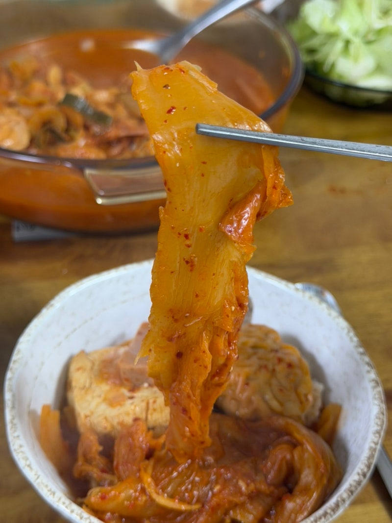 다다한끼 묵은지 김치찜 추천｜김치찌개처럼 즐기는 간편 스팸김치찜