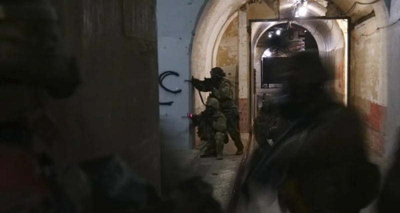 [국방 M&S 이야기] 암흑 속의 3차원 전장을 지배하라 : 시가전(CQB) 및 지하시설 가상 훈련