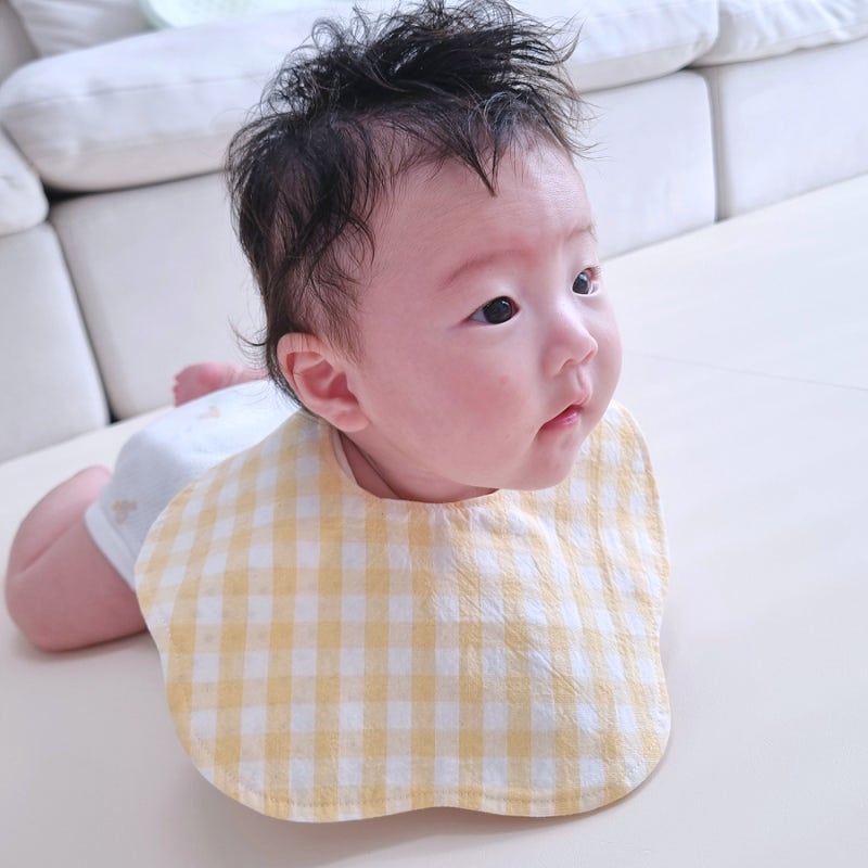 100일 아기 턱받이 사용해도 되는걸까? 사용시기